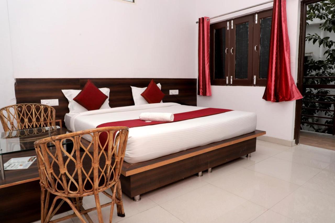 Orchid Hostel Rishikesh Bagian luar foto