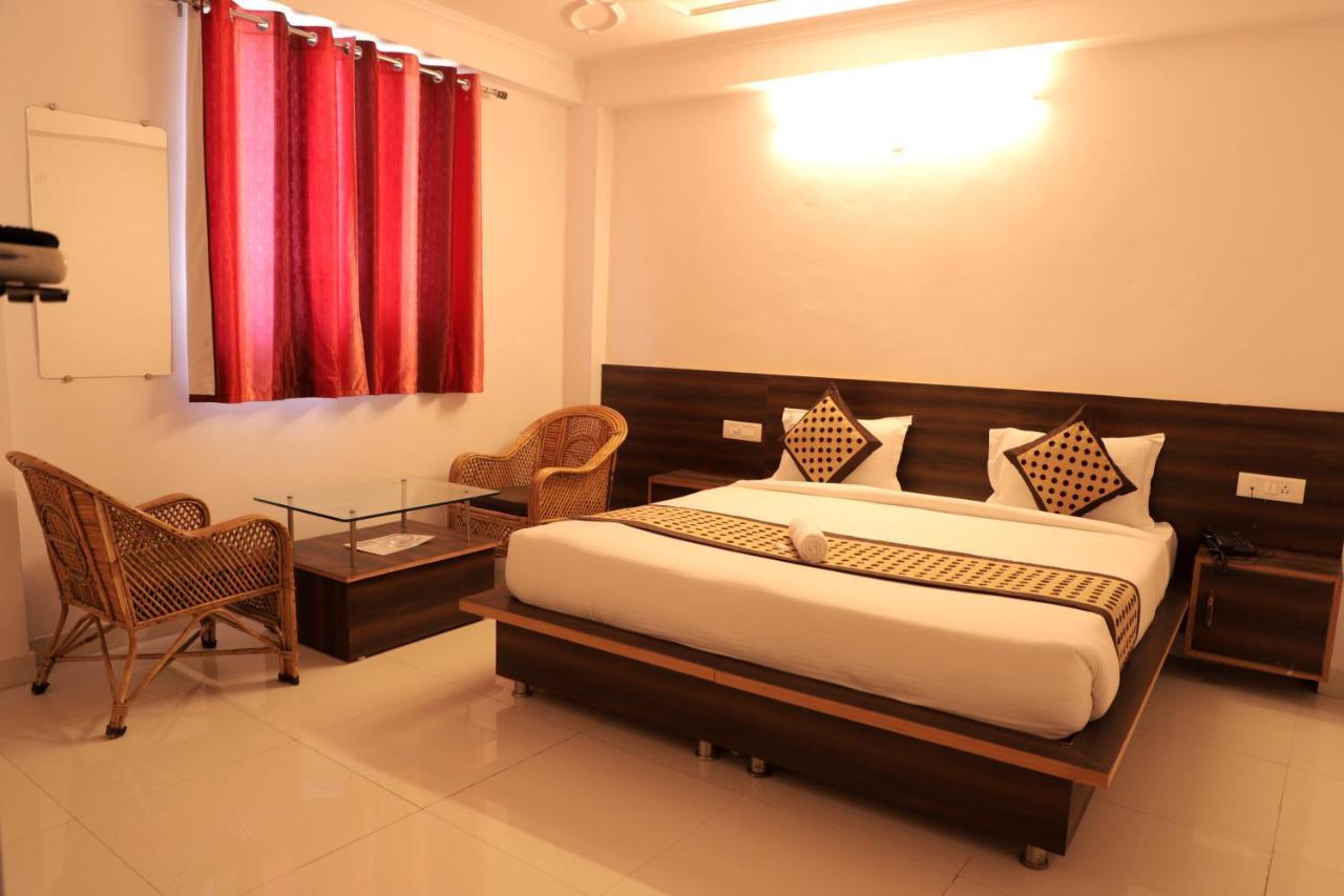 Orchid Hostel Rishikesh Bagian luar foto