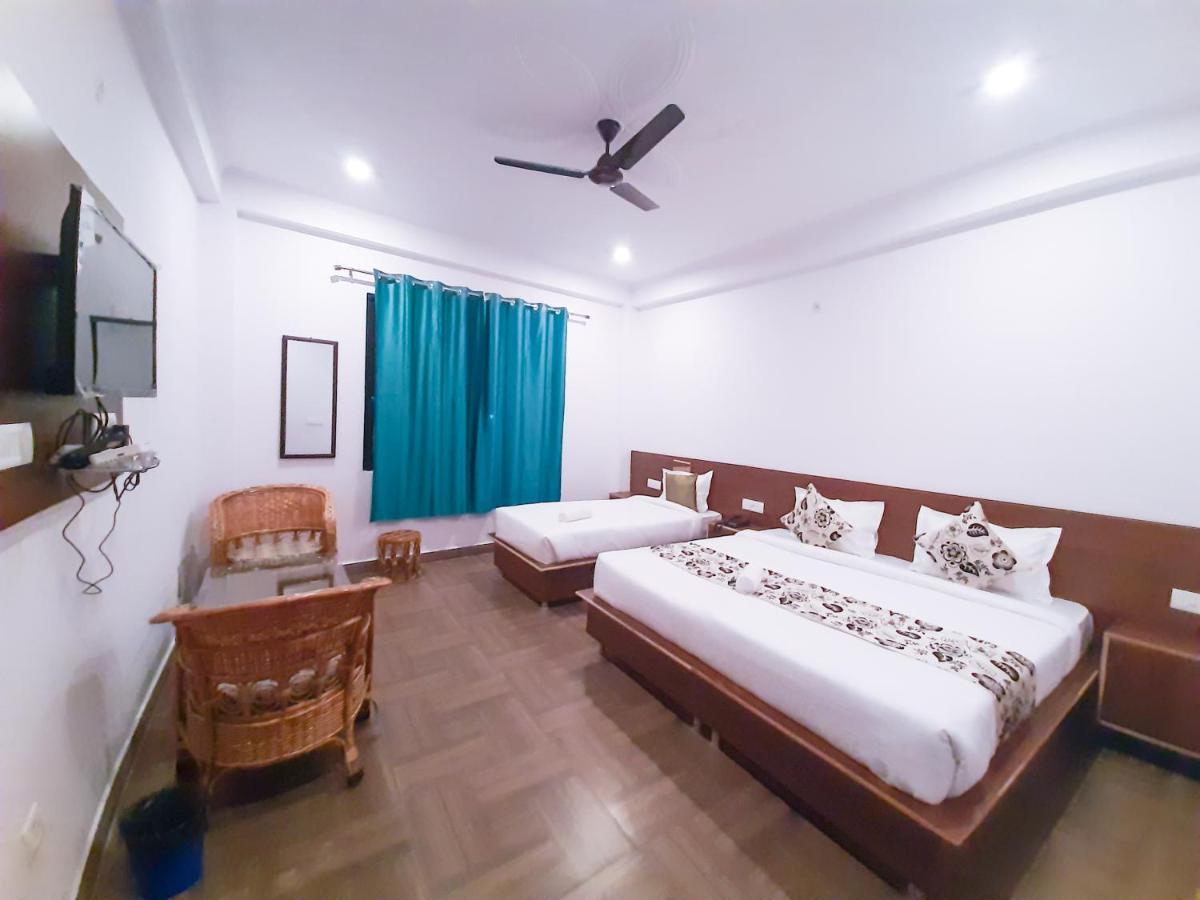 Orchid Hostel Rishikesh Bagian luar foto